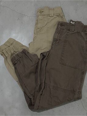 Aritzia TNA - Beige and Dark Brown Cargo Pants Sz XXS (5’3” and below)